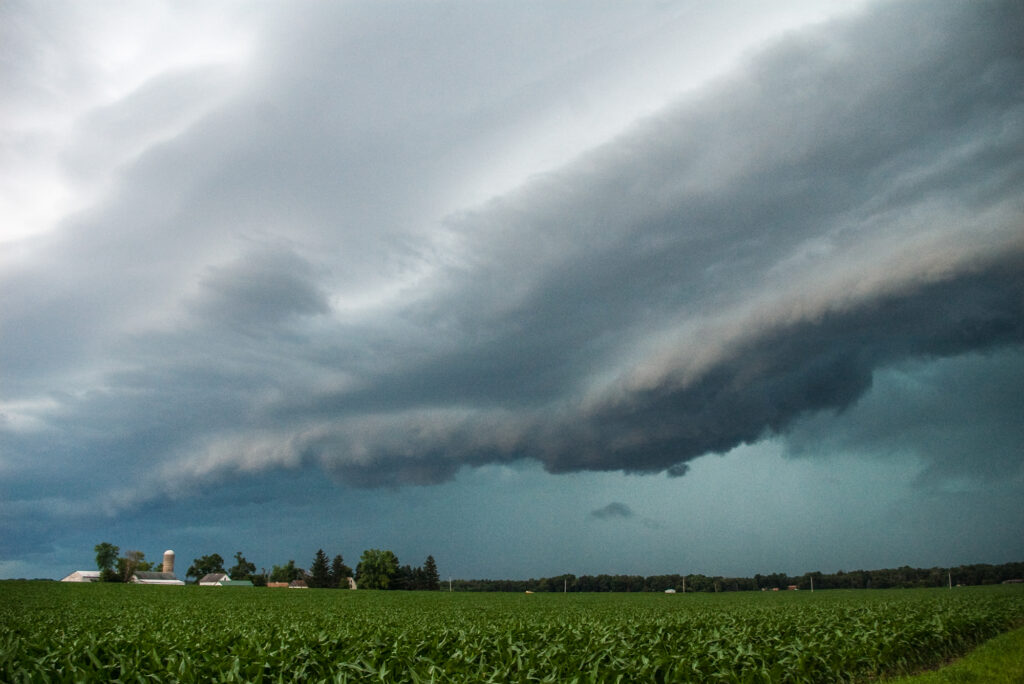 Shelf Cloud near Rockford, IL