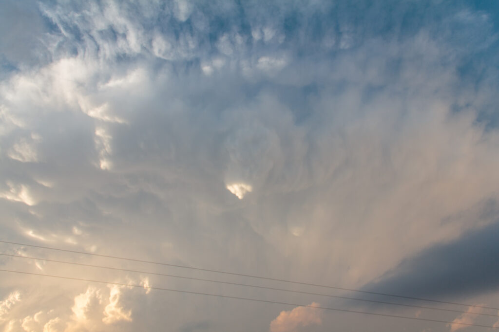 Mammatus on underside of anvil