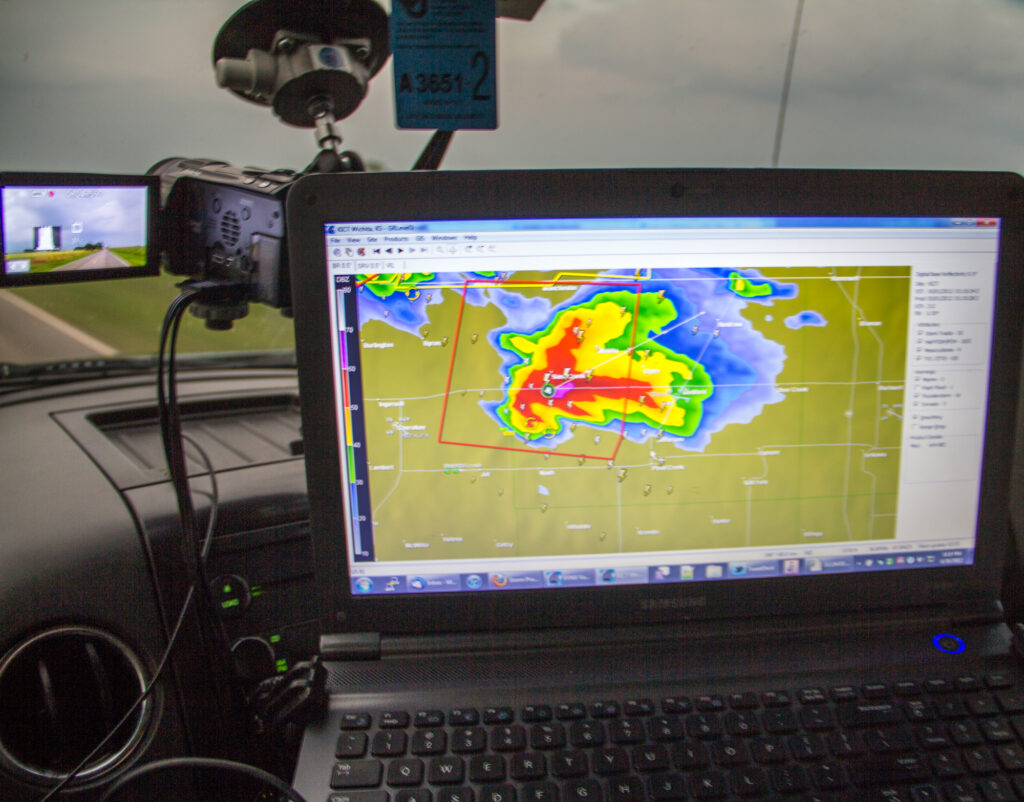 Approaching a tornado warned supercell